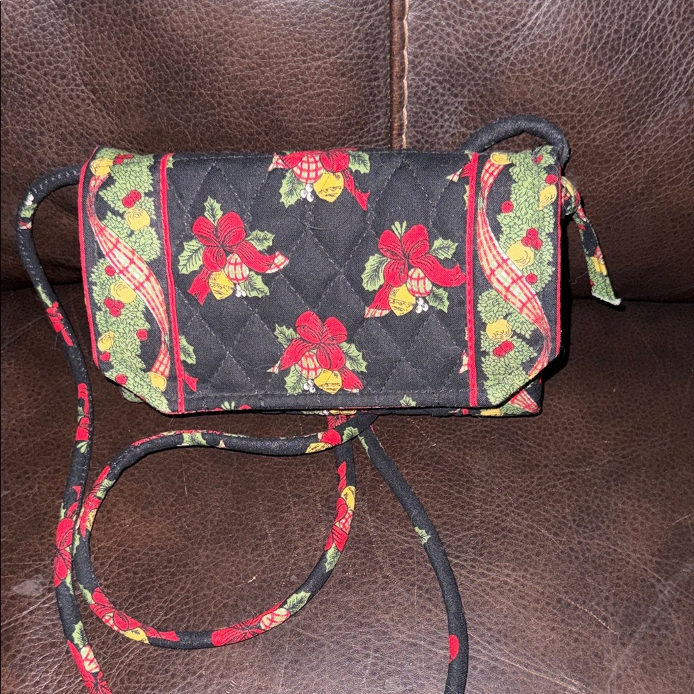 Vintage Vera Bradley Hens n Holly Quilted Black Floral Crossbody Wallet Bag